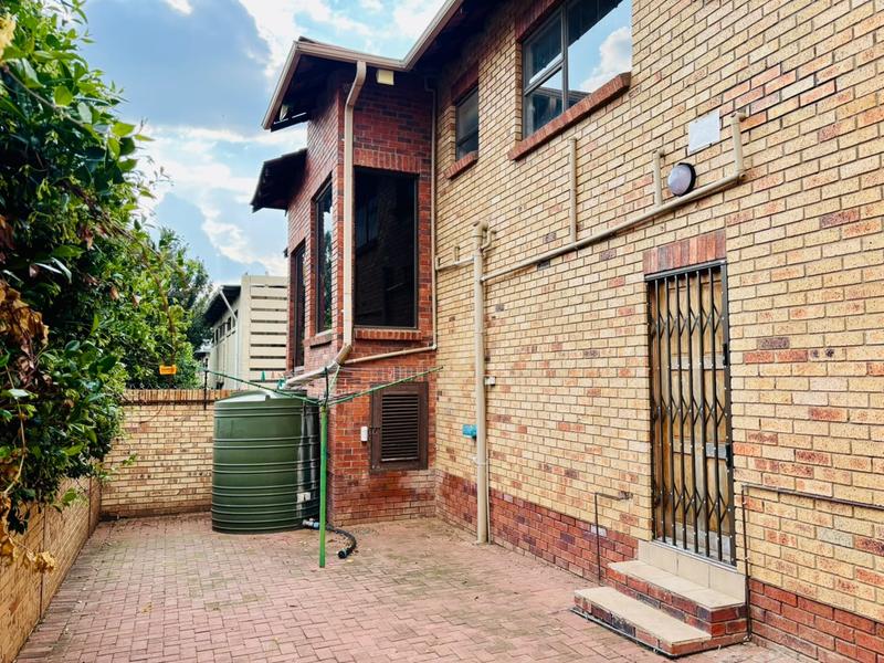 3 Bedroom Property for Sale in Langenhovenpark Free State
